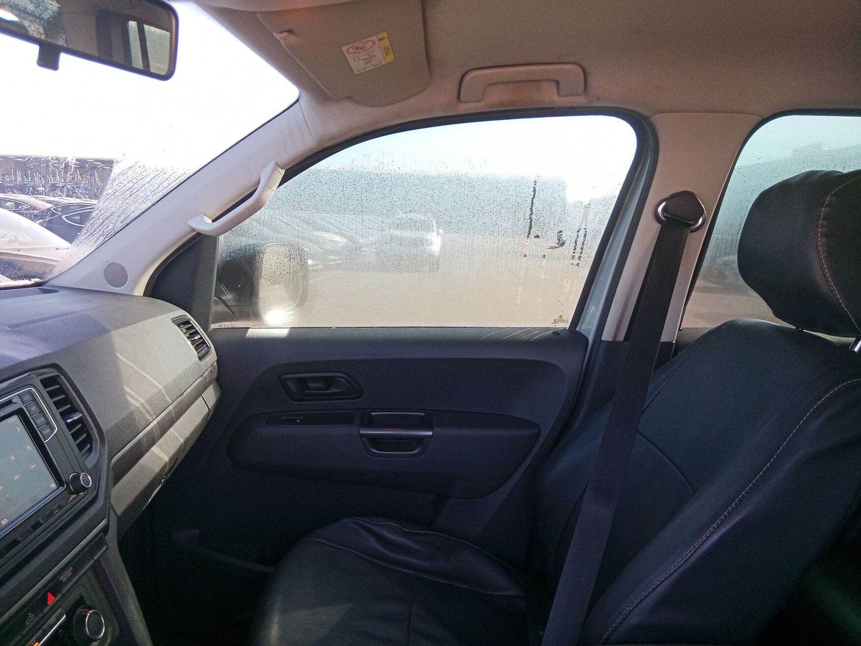 VOLKSWAGEN AMAROK 2023