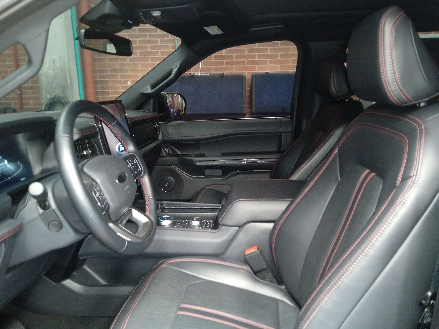 FORD EXPEDITION 2024