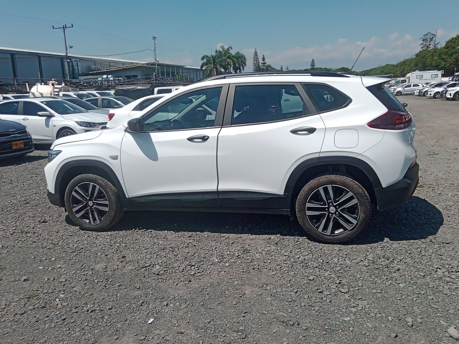 CHEVROLET TRACKER 2025