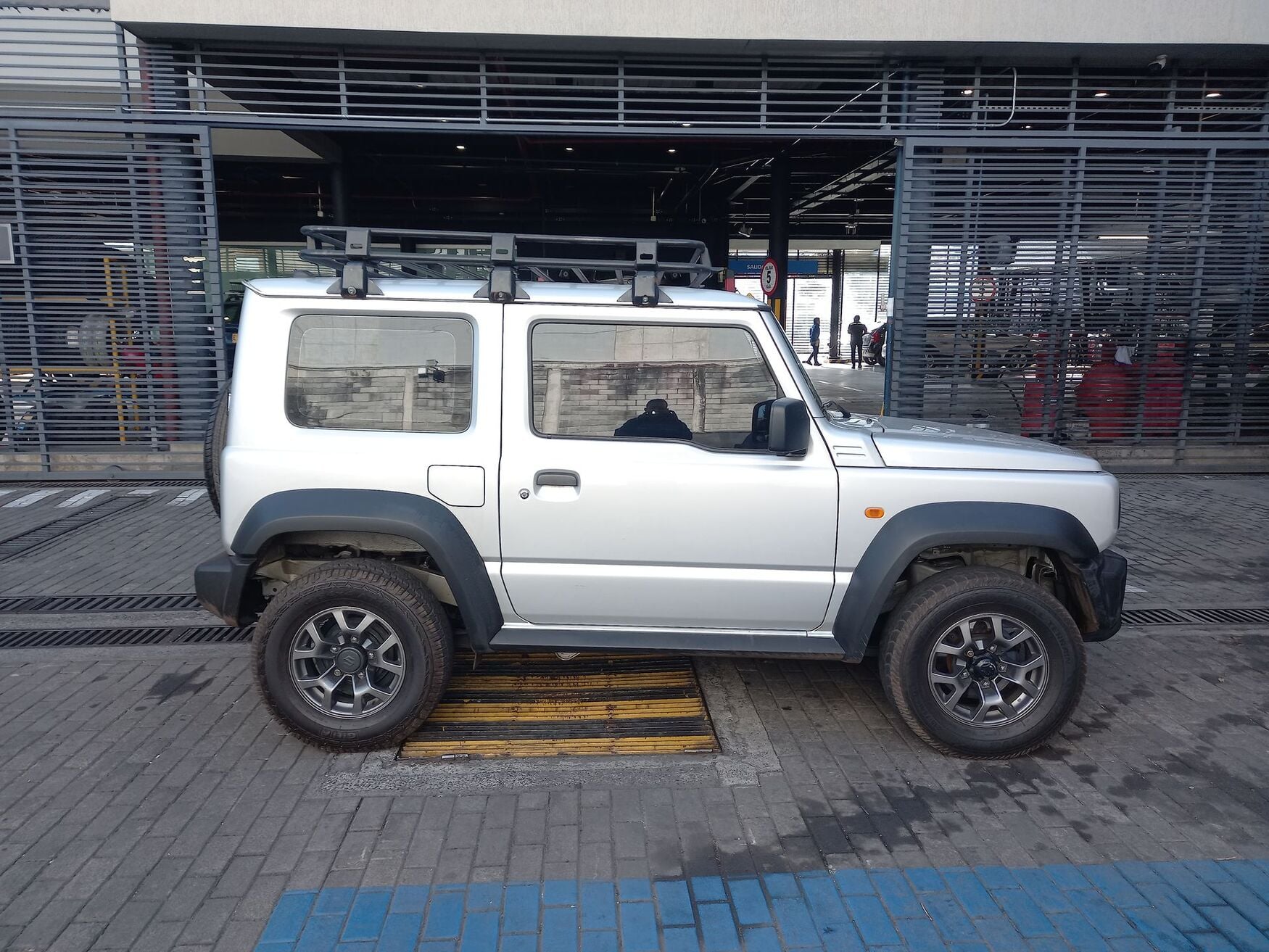 SUZUKI JIMNY 2024