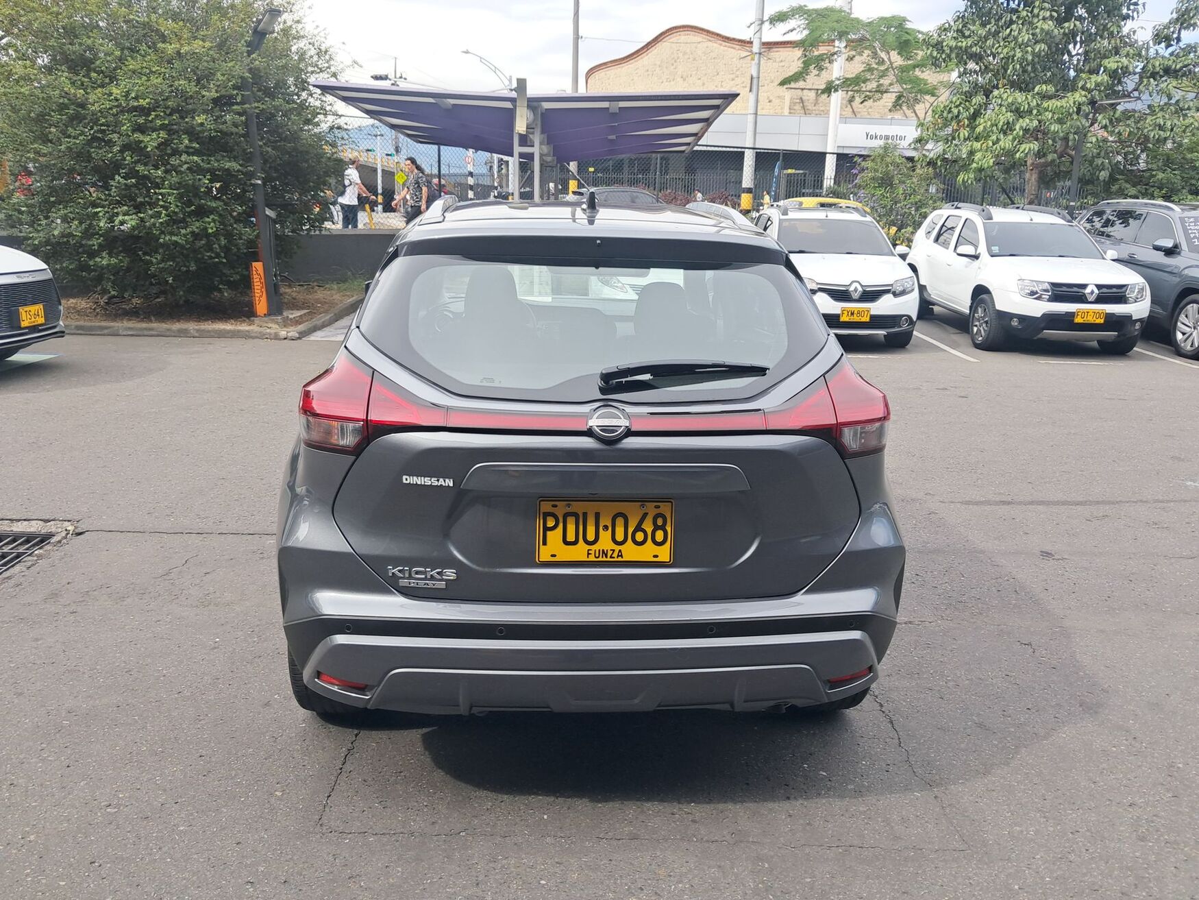 NISSAN KICKS 2026