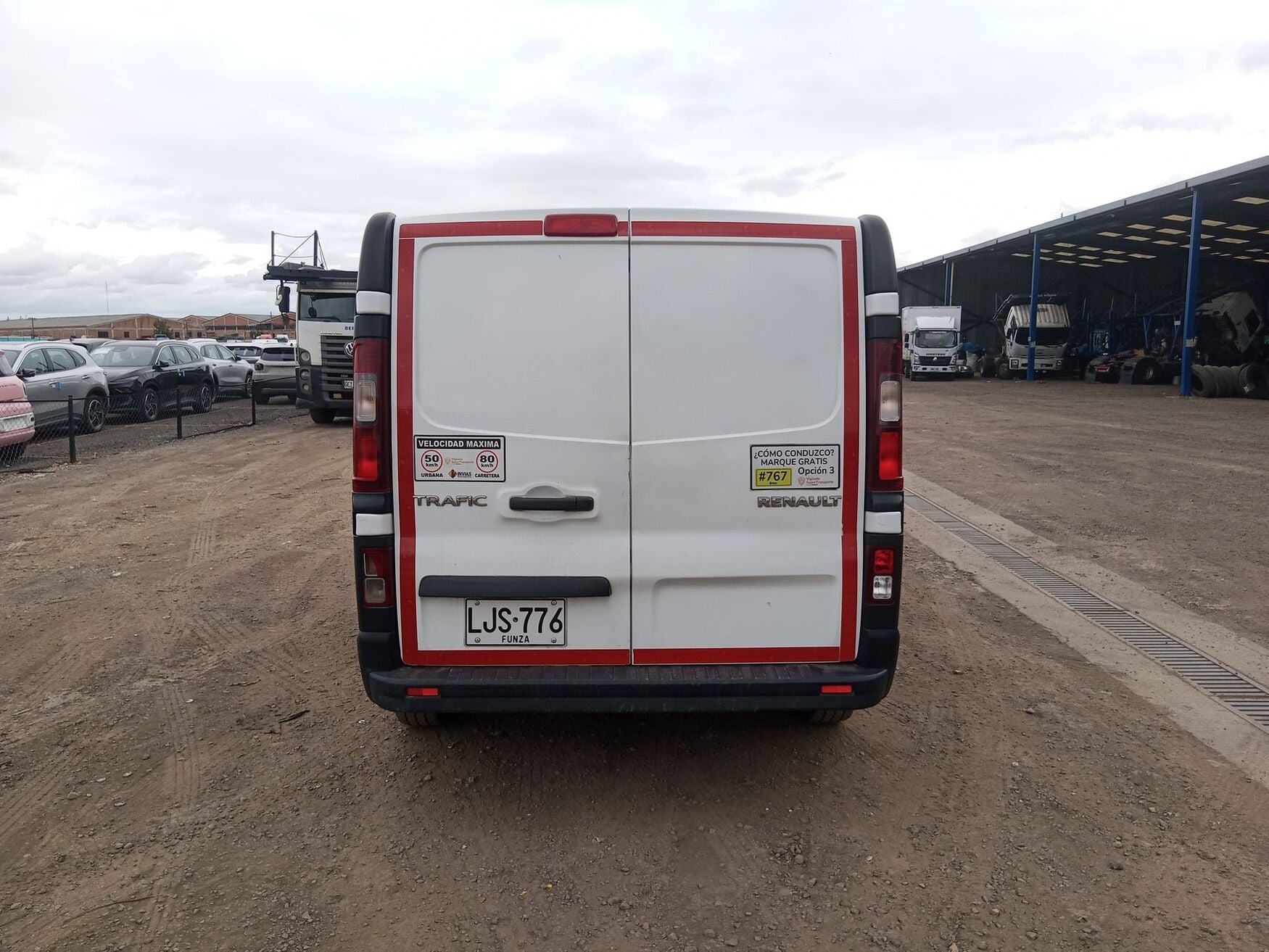 RENAULT TRAFIC 2023