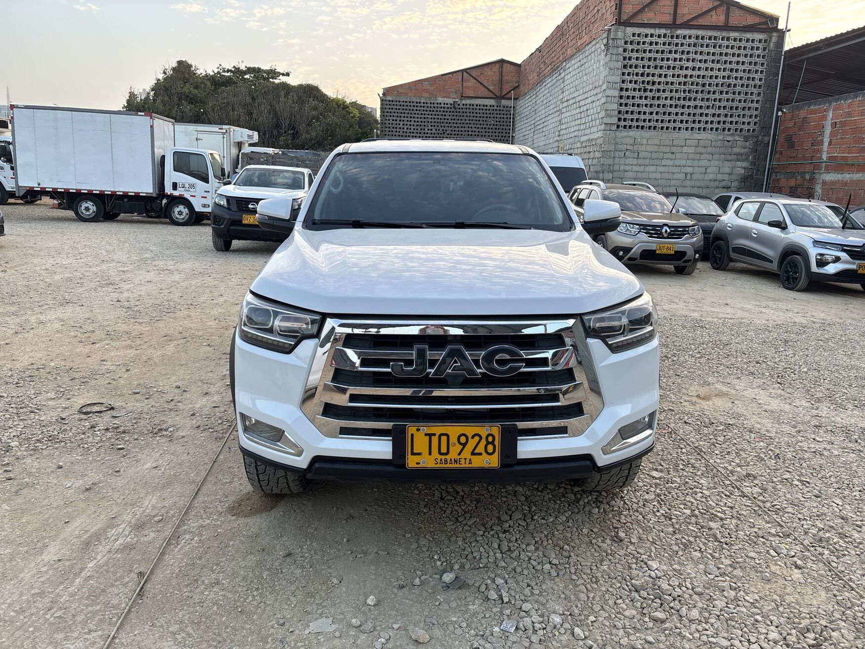 JAC JT8 2024