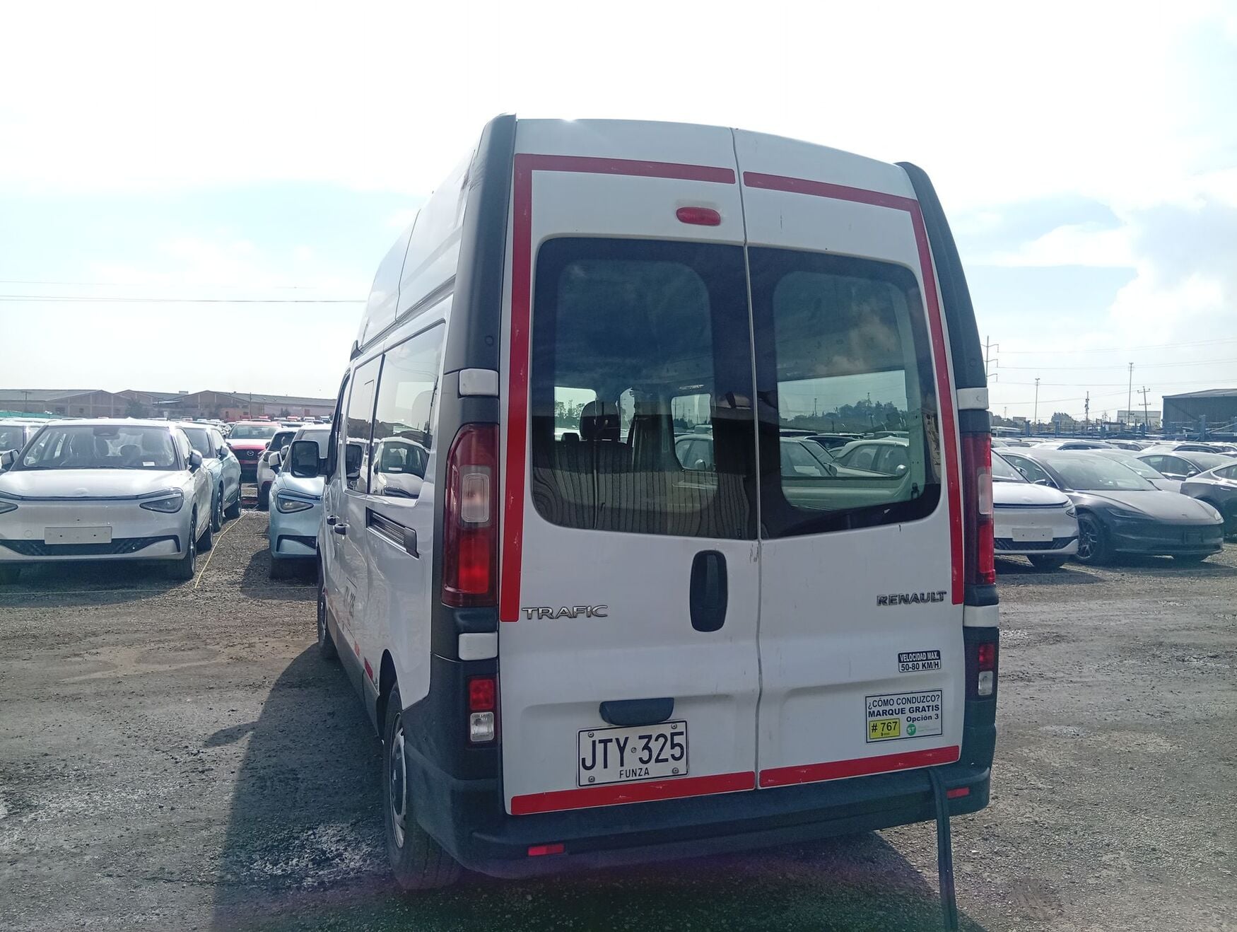 RENAULT TRAFIC 2021