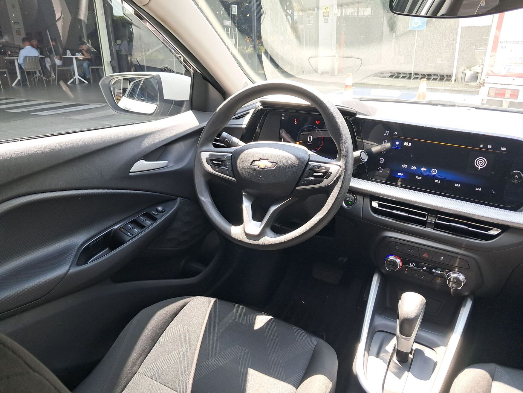 CHEVROLET ONIX 2026