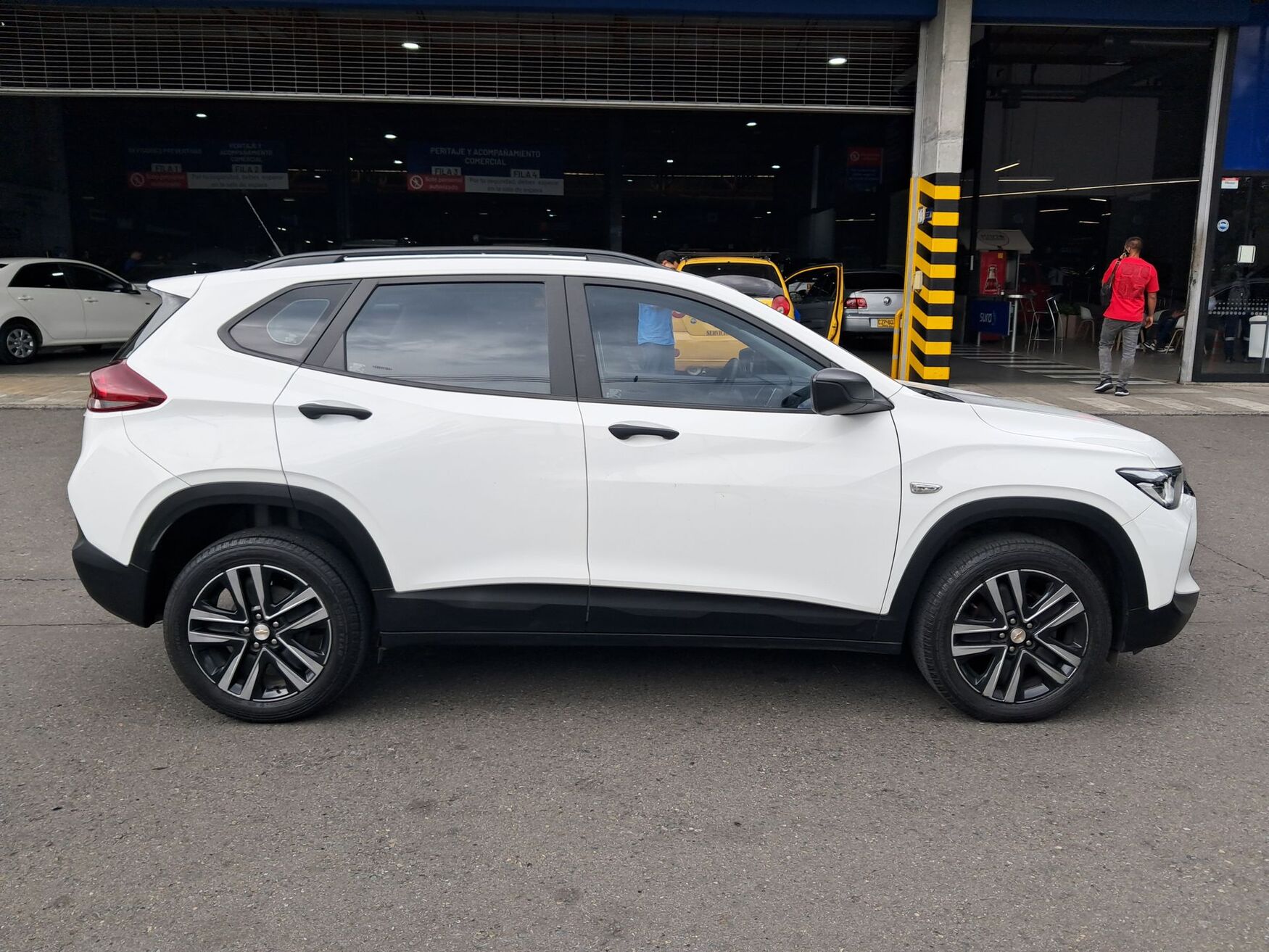 CHEVROLET TRACKER 2025