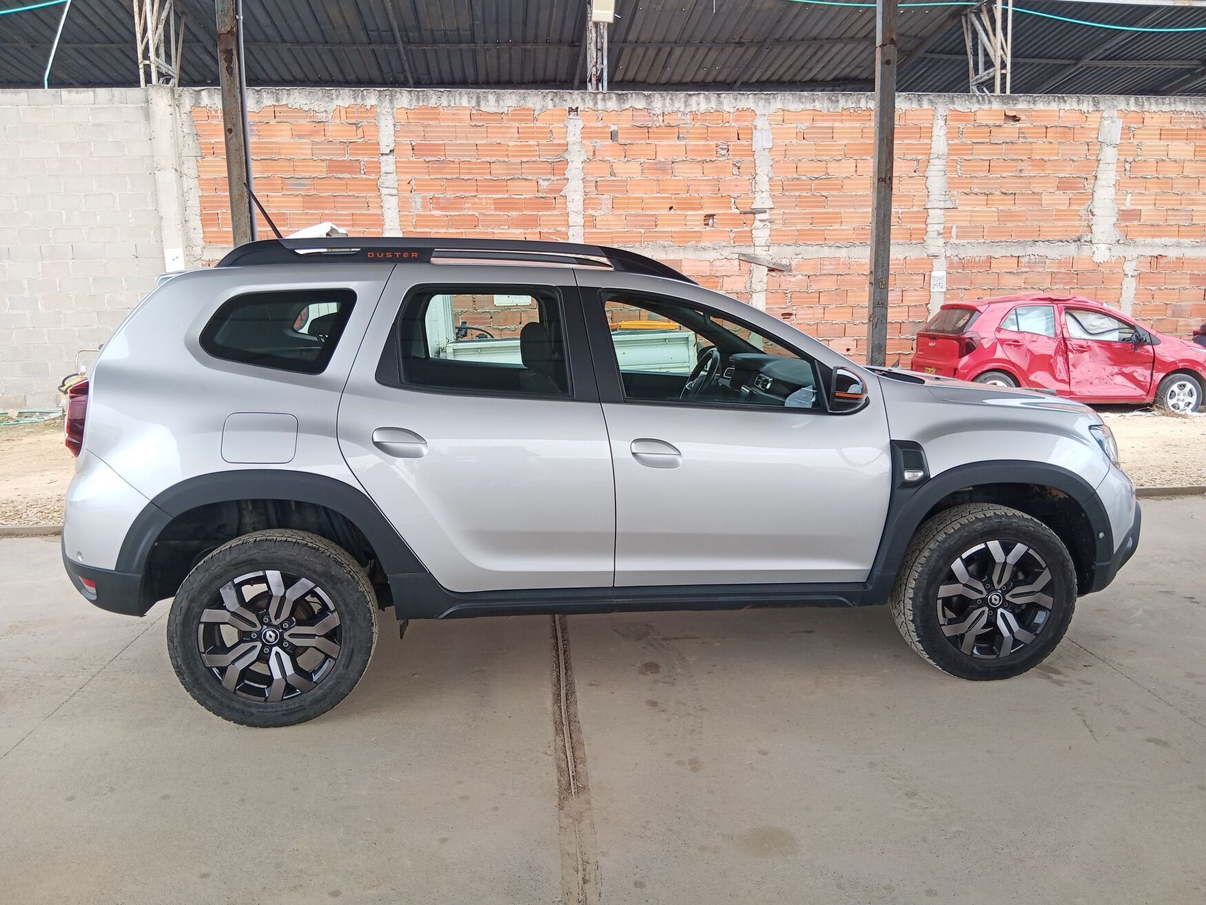 RENAULT DUSTER 2025