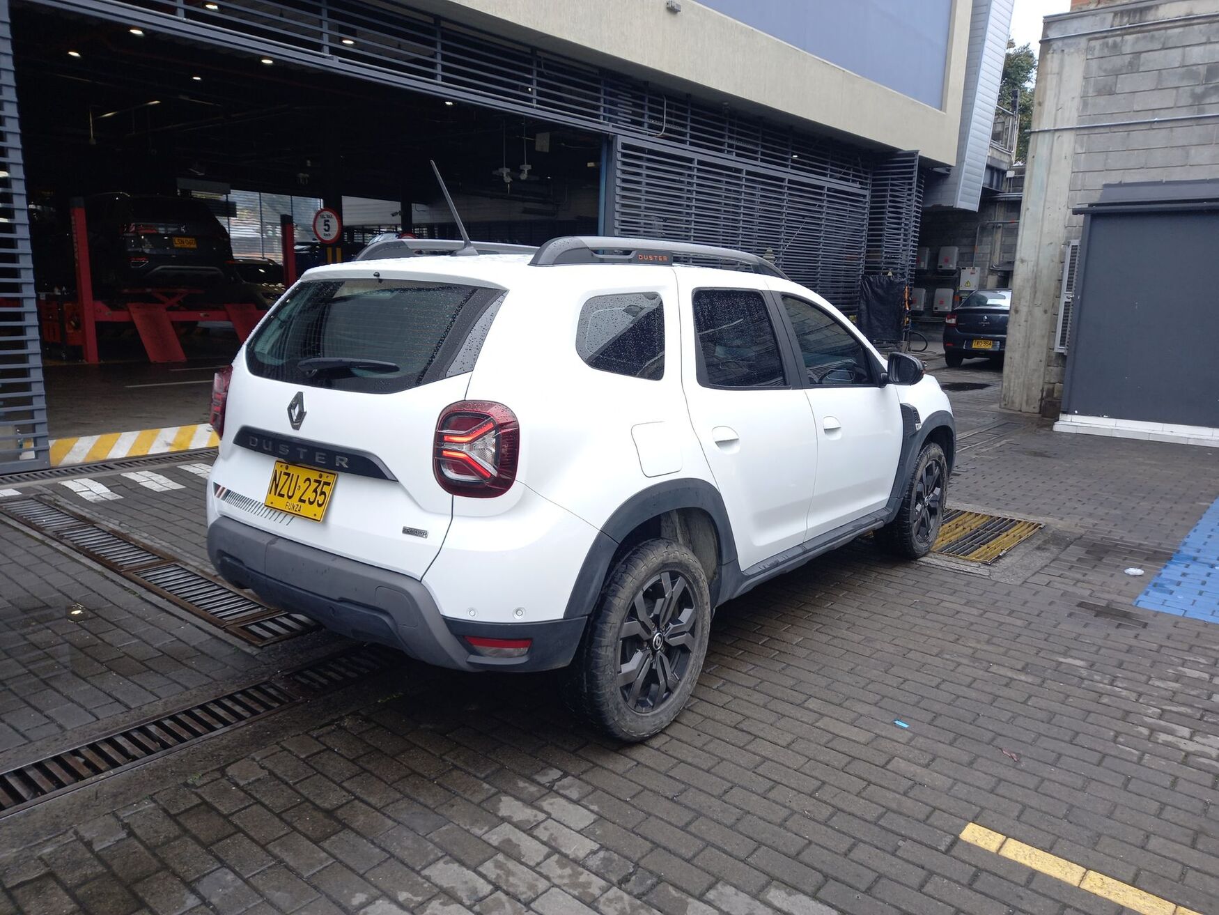 RENAULT DUSTER 2025