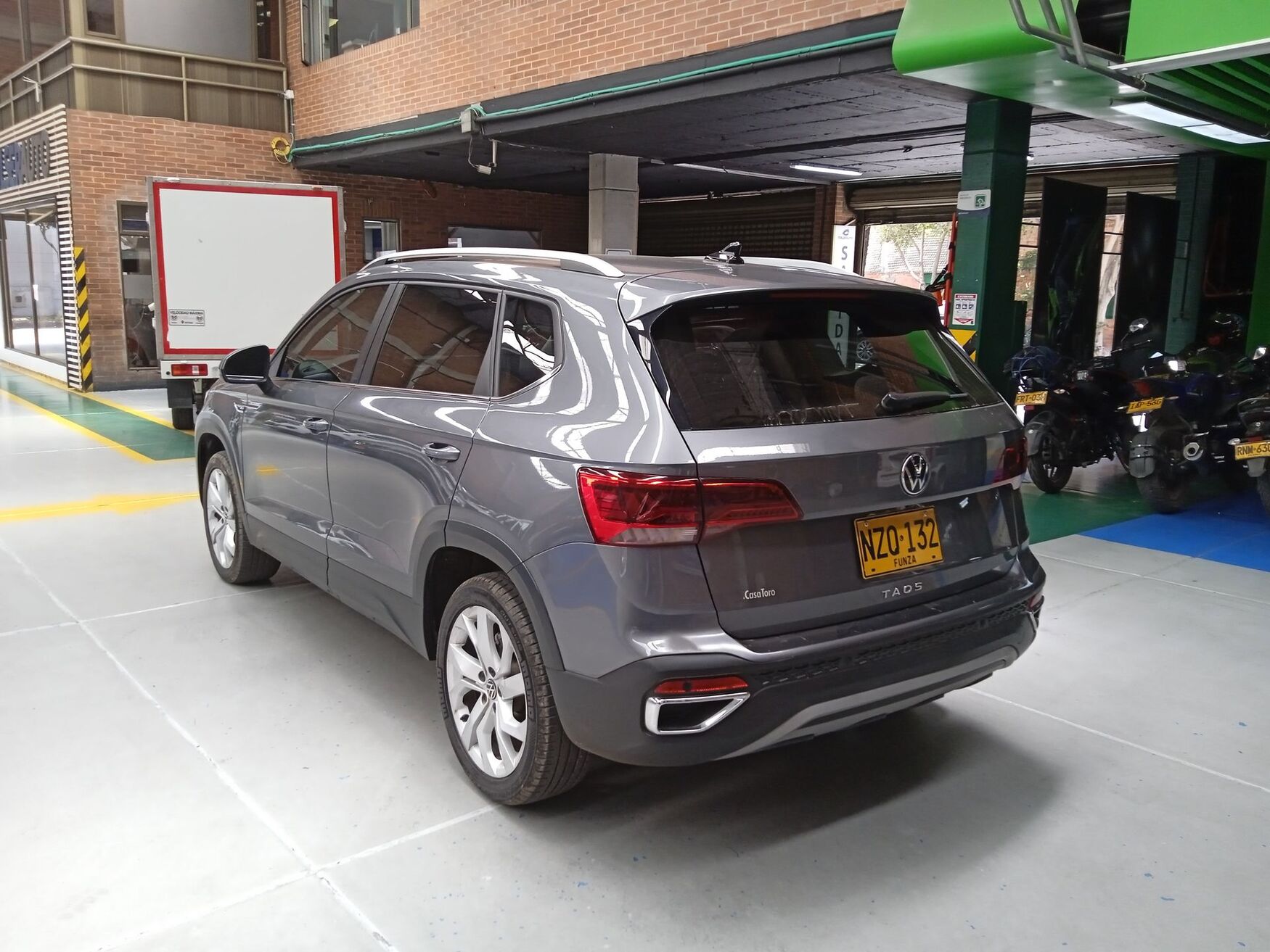 VOLKSWAGEN TAOS 2024