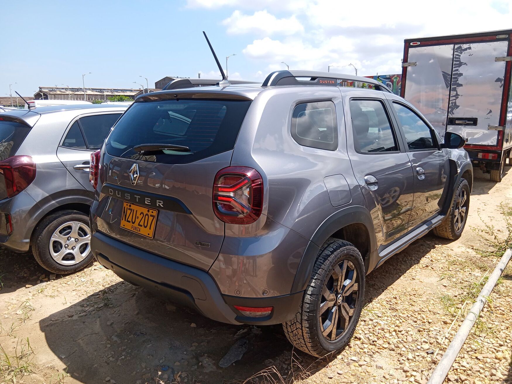 RENAULT DUSTER 2025