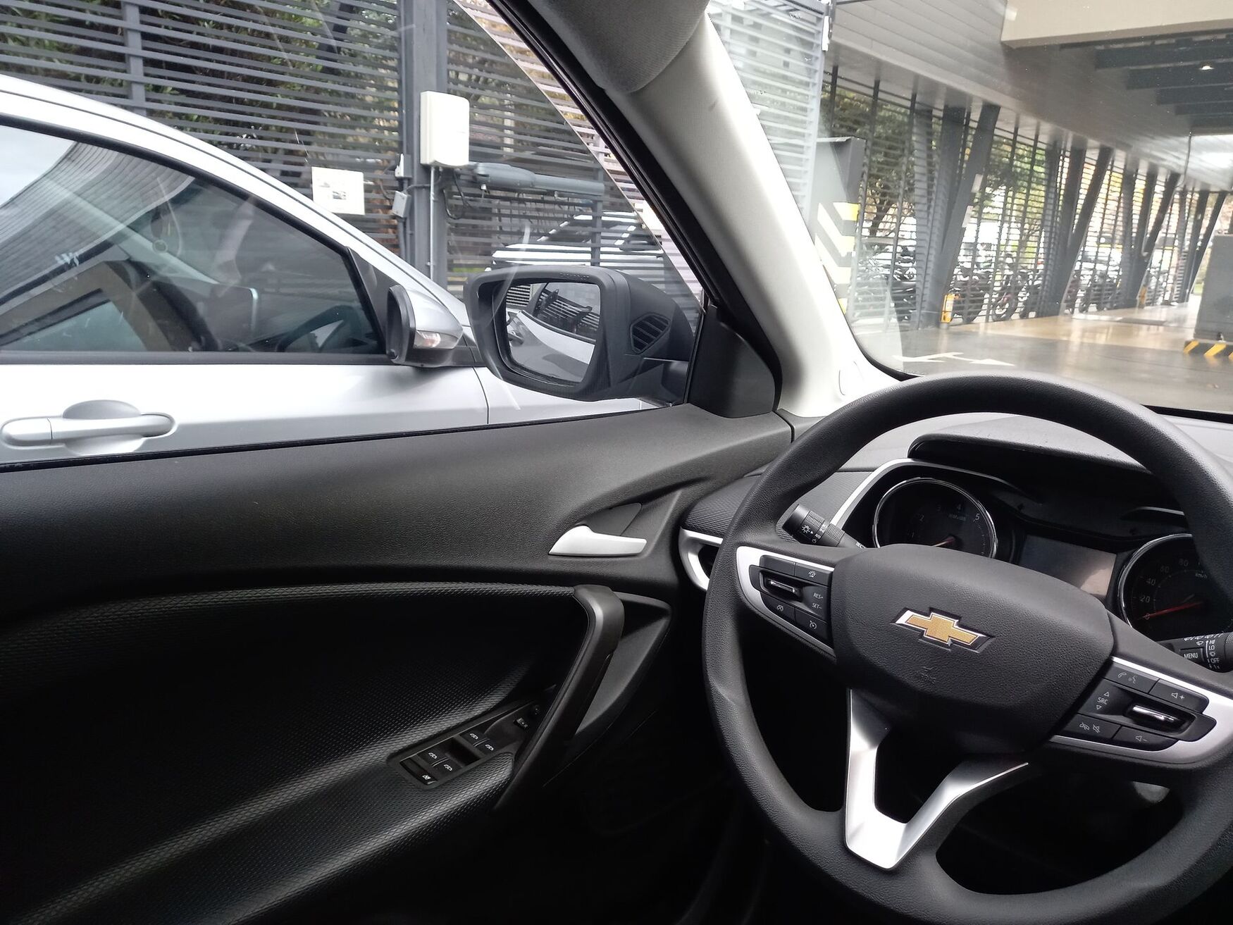 CHEVROLET TRACKER 2025