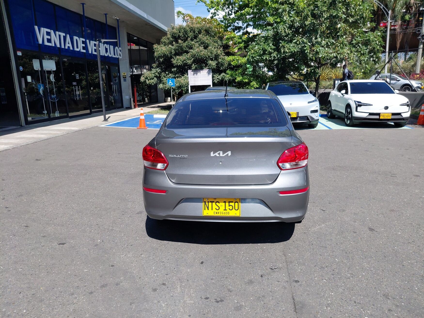 KIA SOLUTO 2025
