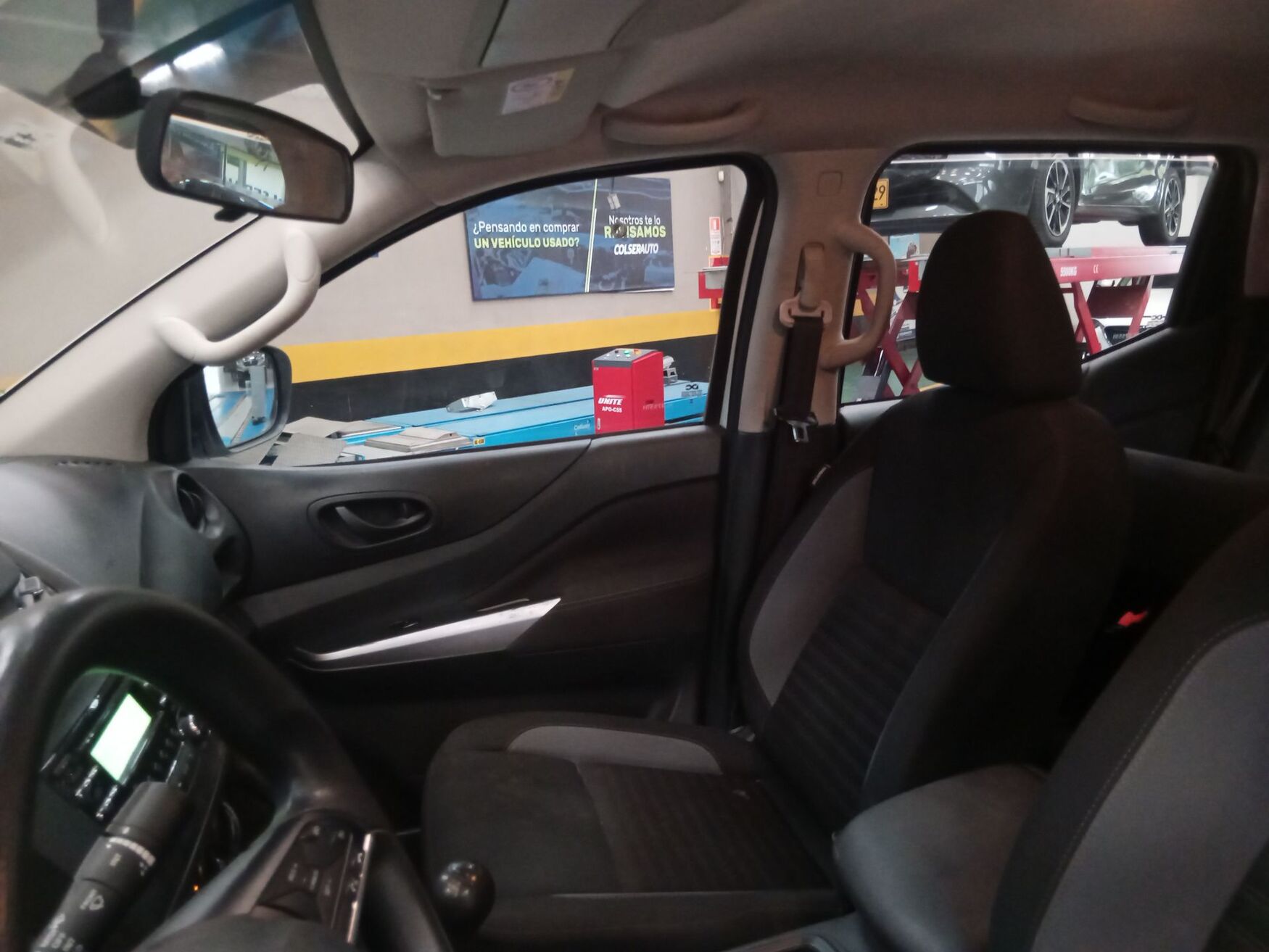 NISSAN FRONTIER 2025