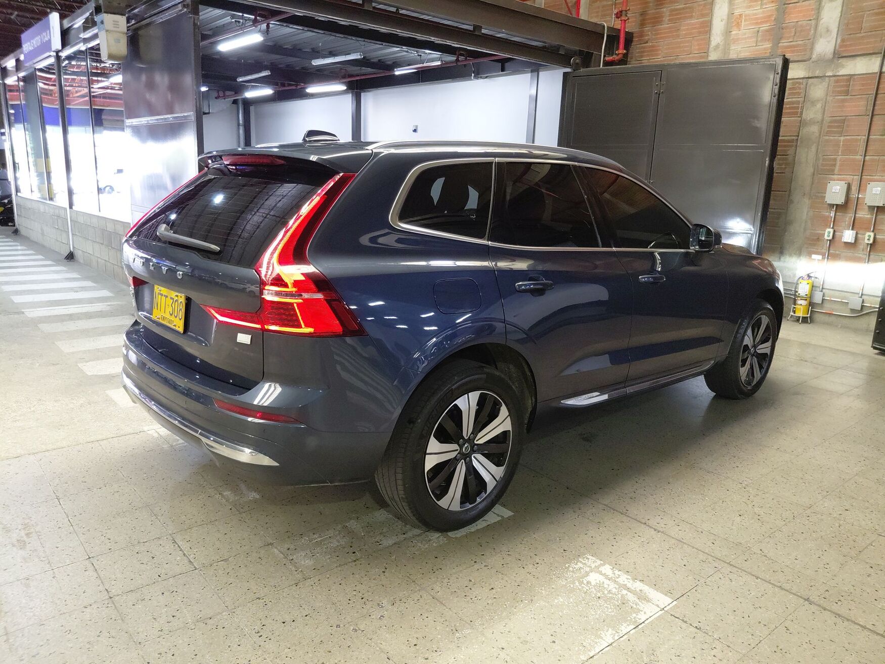 VOLVO XC60 2024