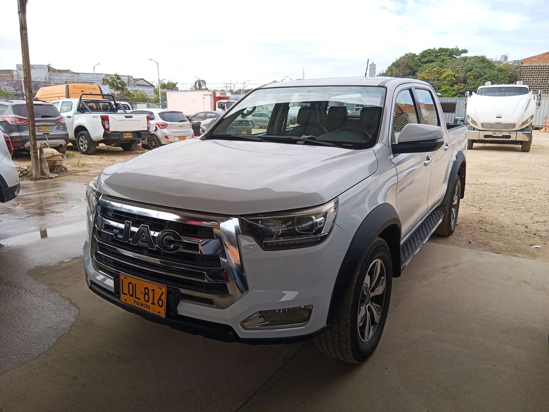 JAC JT8 2024