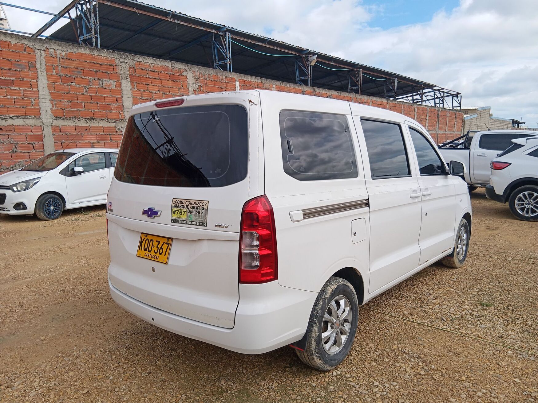 CHEVROLET N400 2023