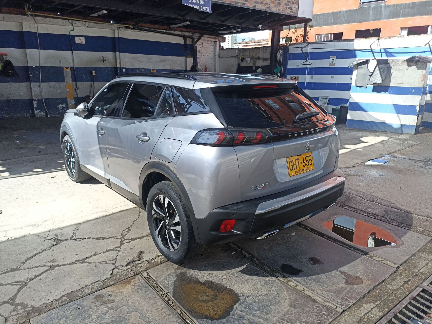 PEUGEOT 2008 2022