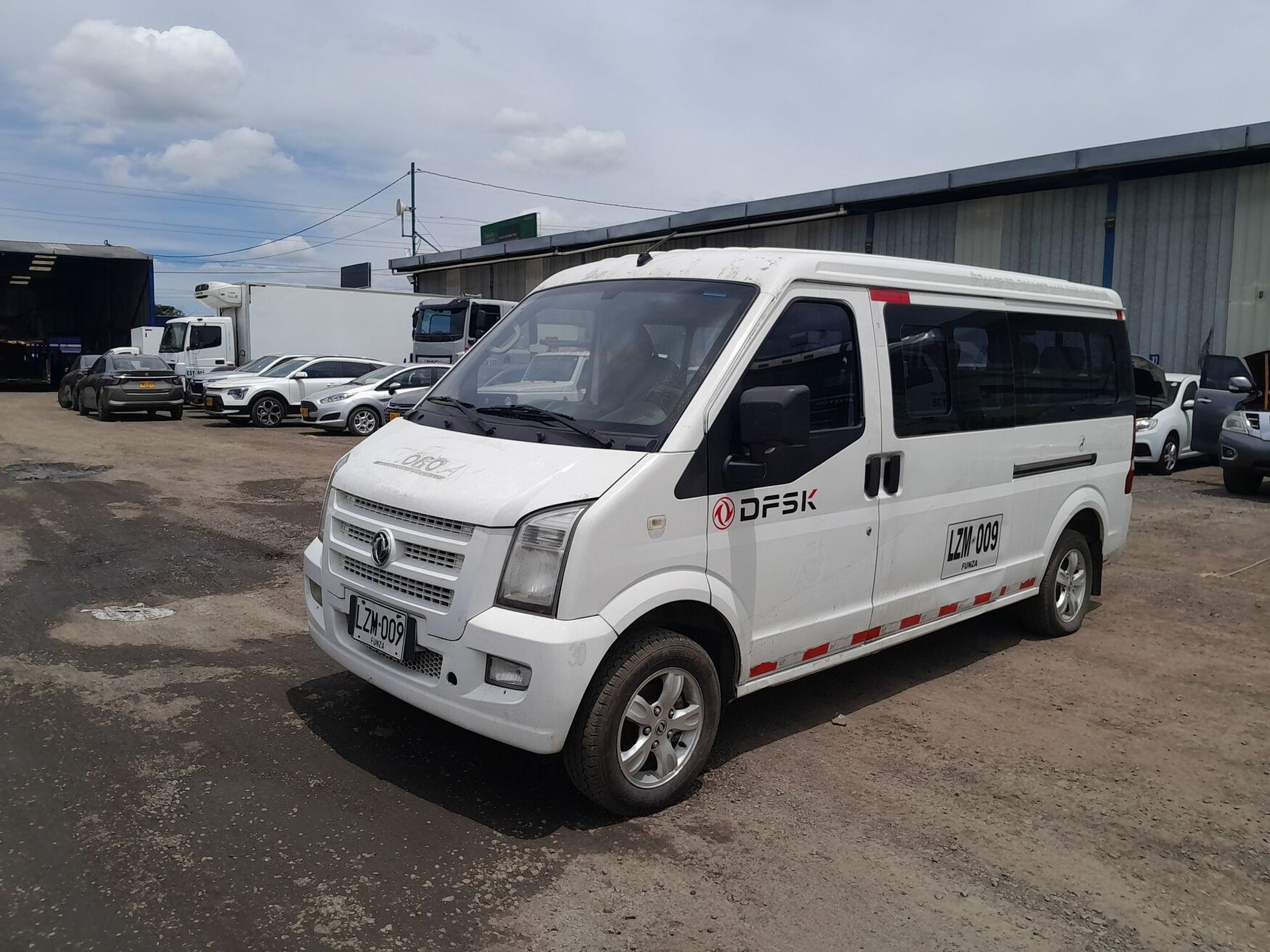 DFSK C37 2024