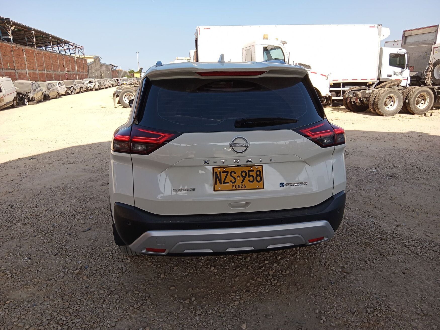 NISSAN X-TRAIL 2025
