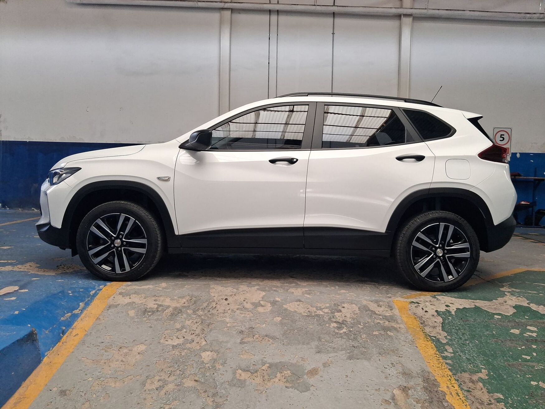 CHEVROLET TRACKER 2025