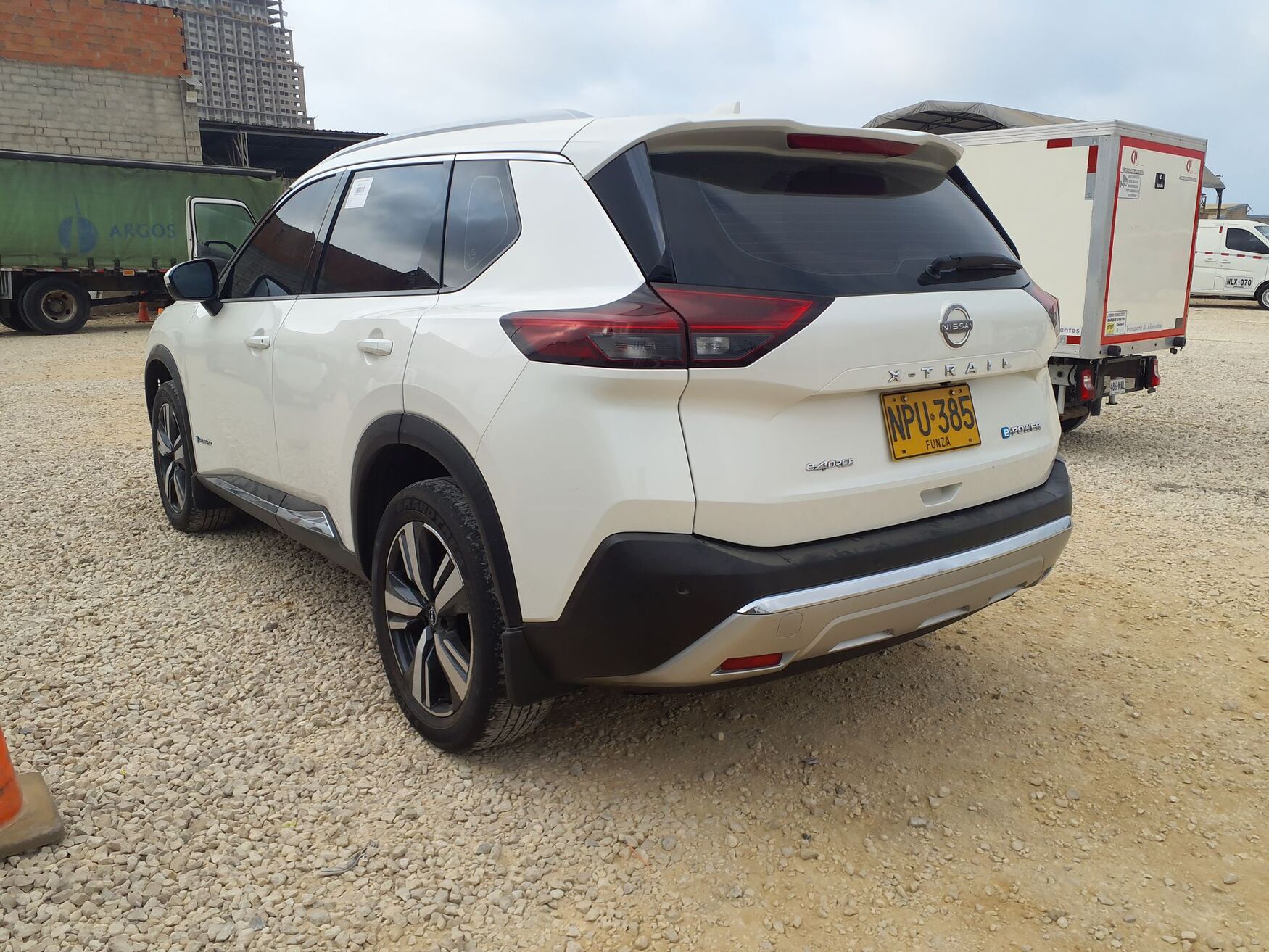 NISSAN X-TRAIL 2025