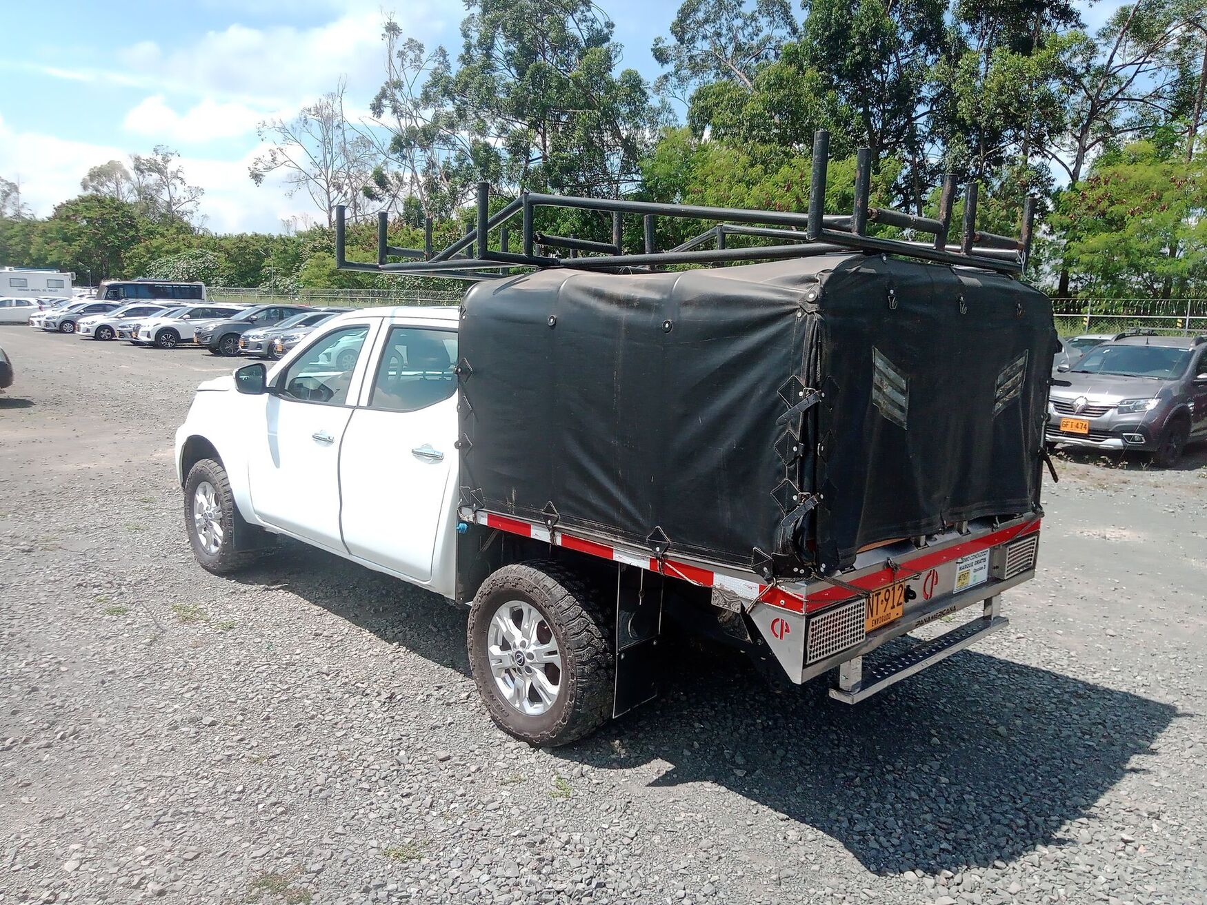 NISSAN FRONTIER 2024