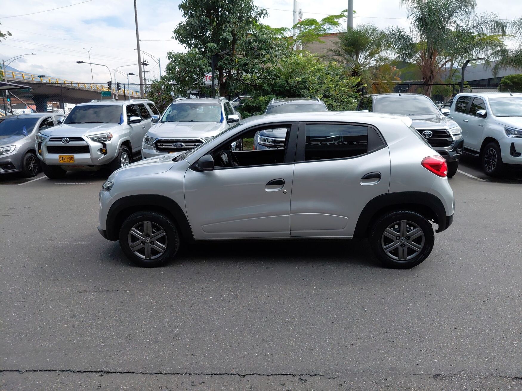 RENAULT KWID 2025