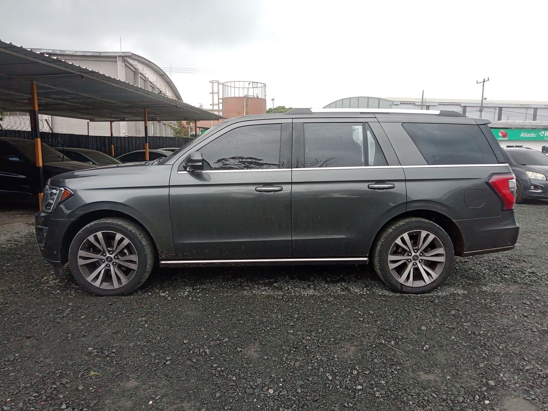 FORD EXPEDITION 2021