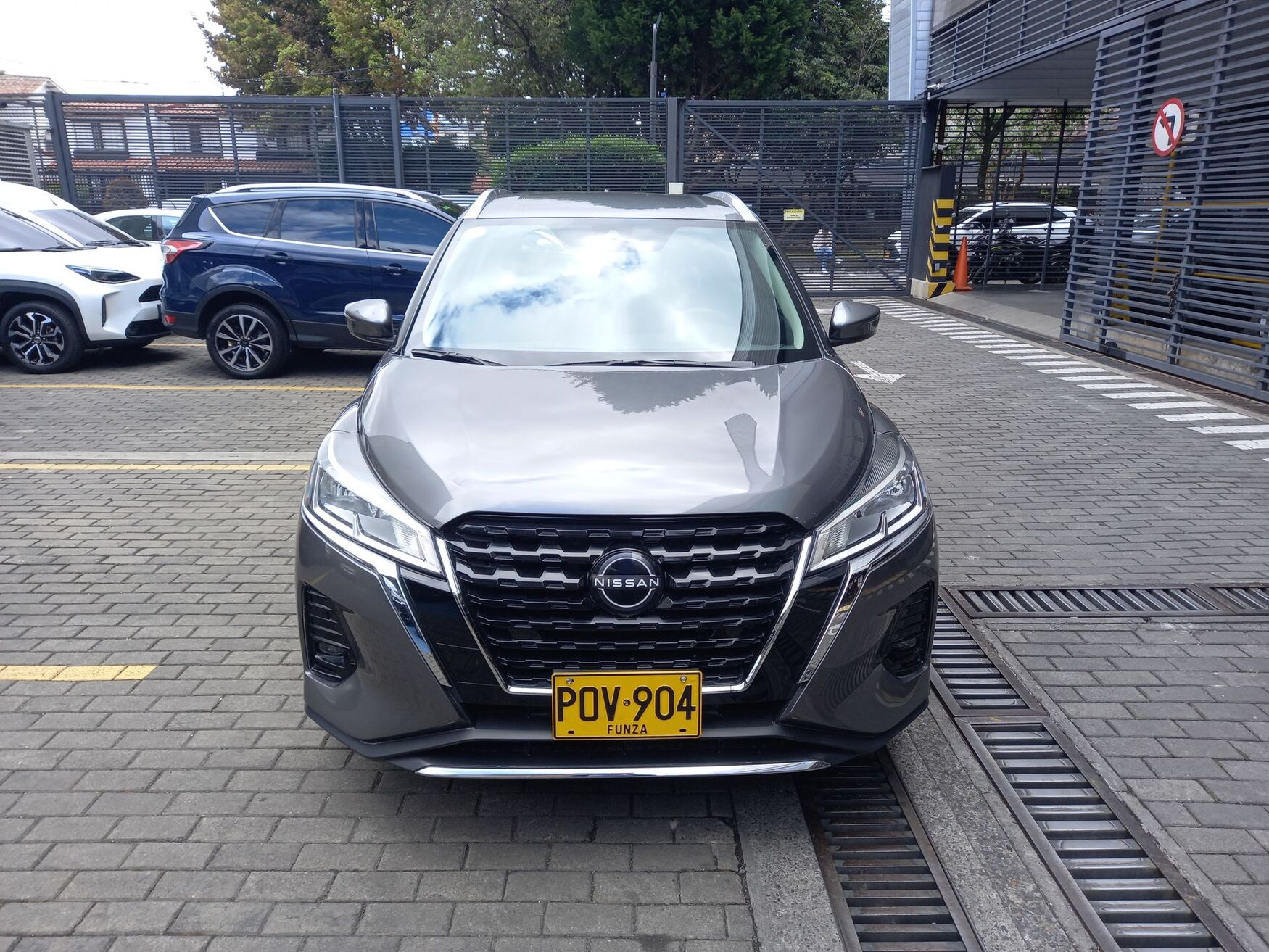 NISSAN KICKS 2026
