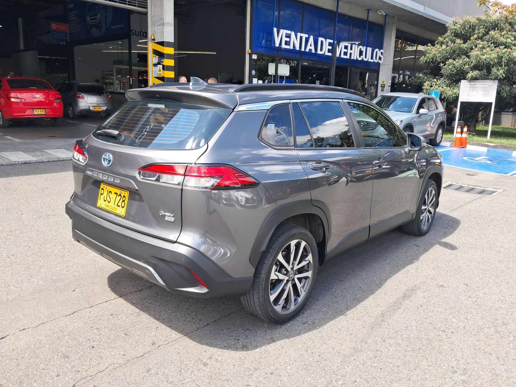 TOYOTA COROLLA CROSS 2026
