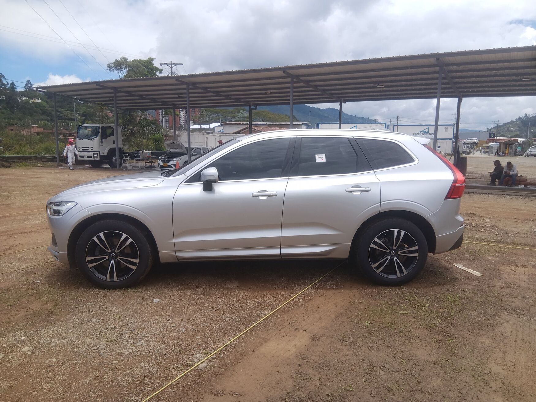 VOLVO XC60 2021