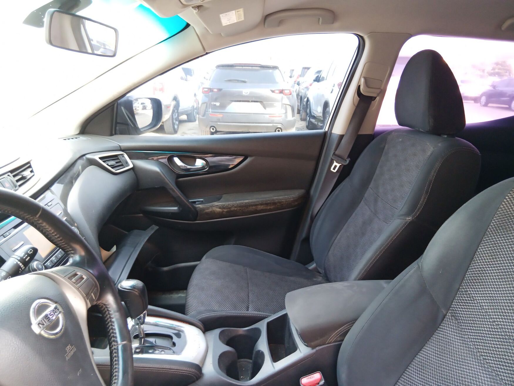 NISSAN QASHQAI 2016