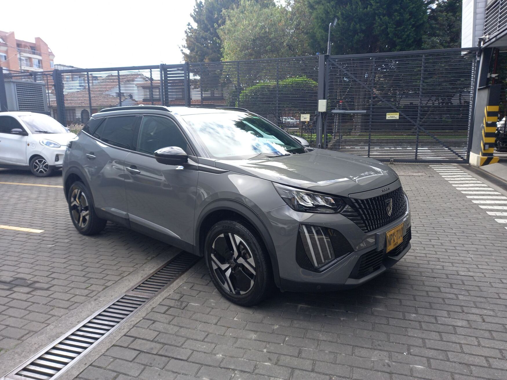 PEUGEOT 2008 2025