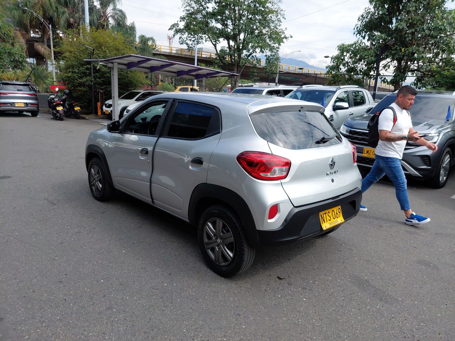 RENAULT KWID 2025