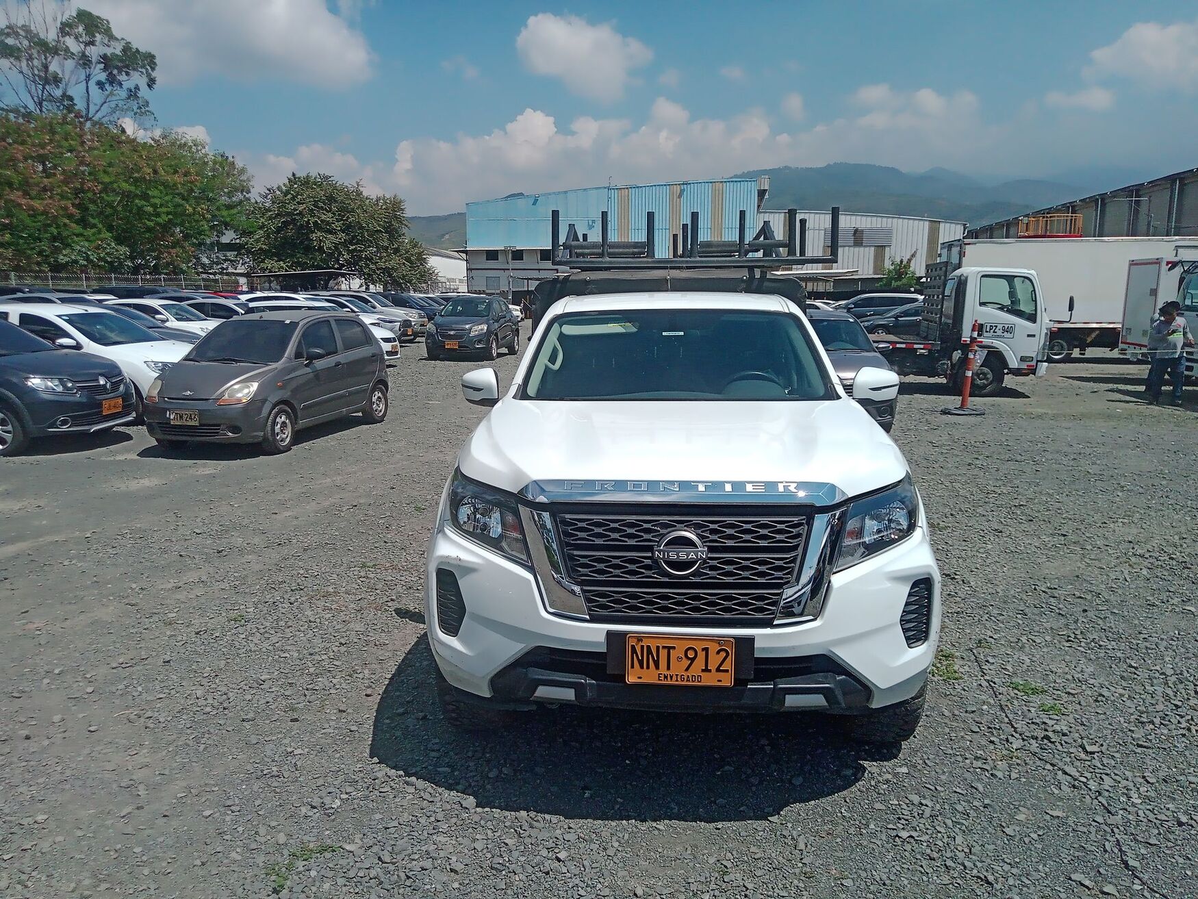 NISSAN FRONTIER 2024