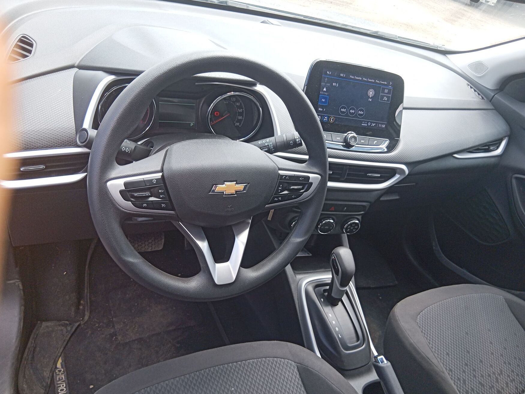 CHEVROLET TRACKER 2025