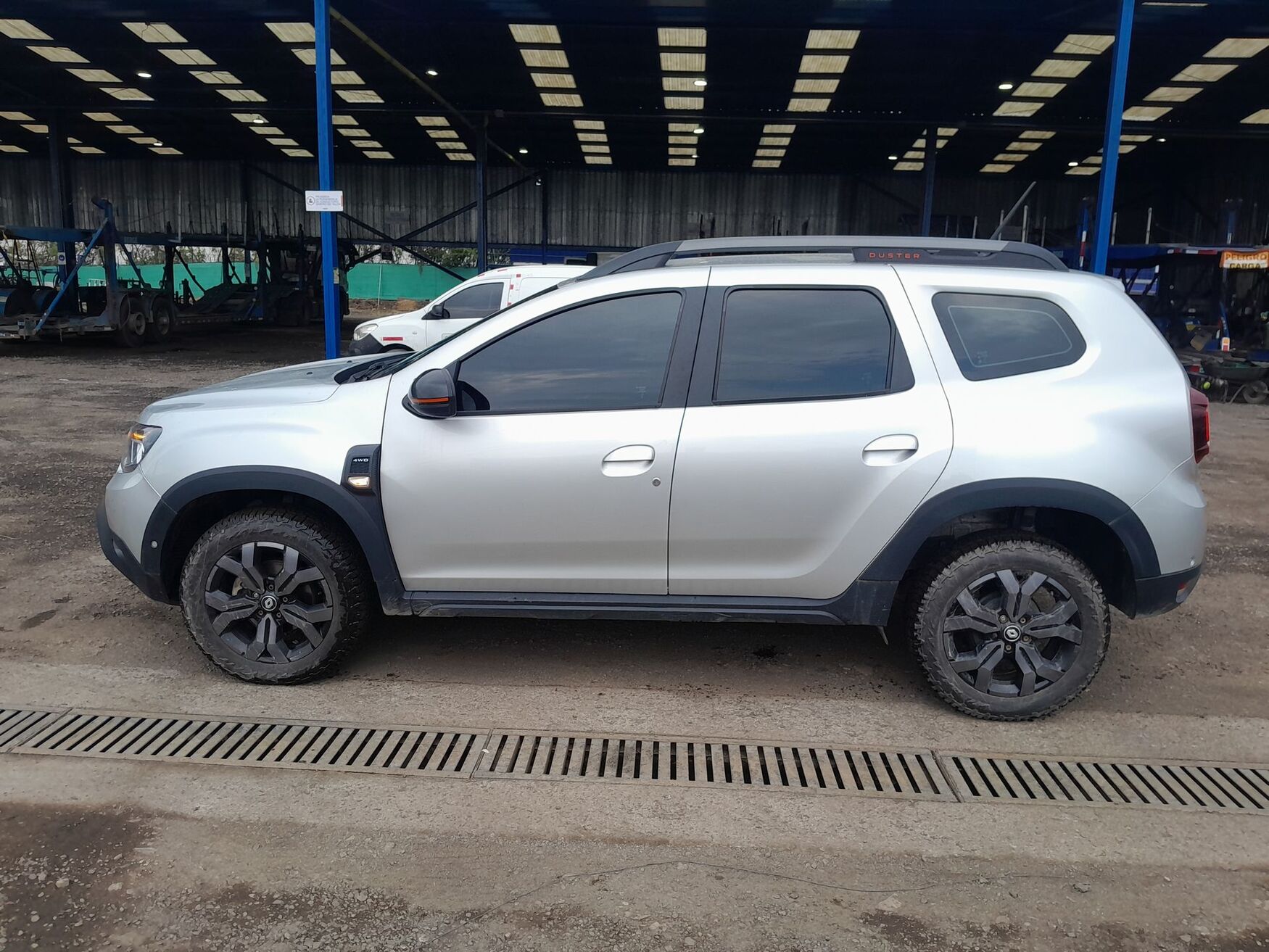 RENAULT DUSTER 2025