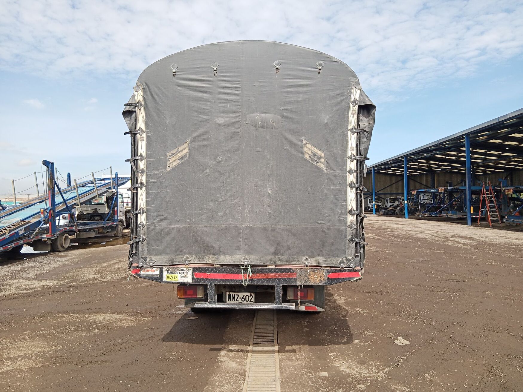 HINO DUTRO 2017