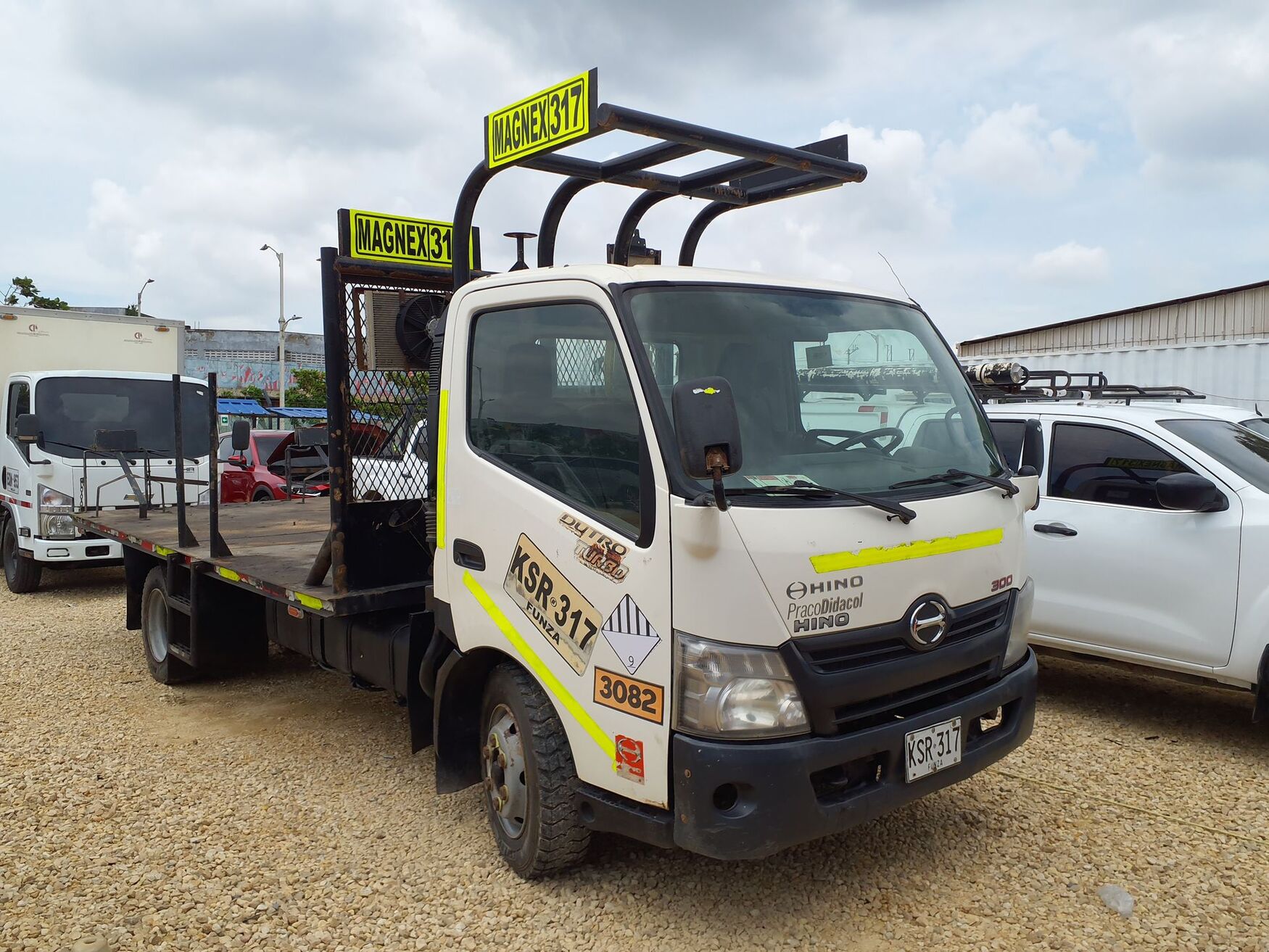 HINO DUTRO 2022