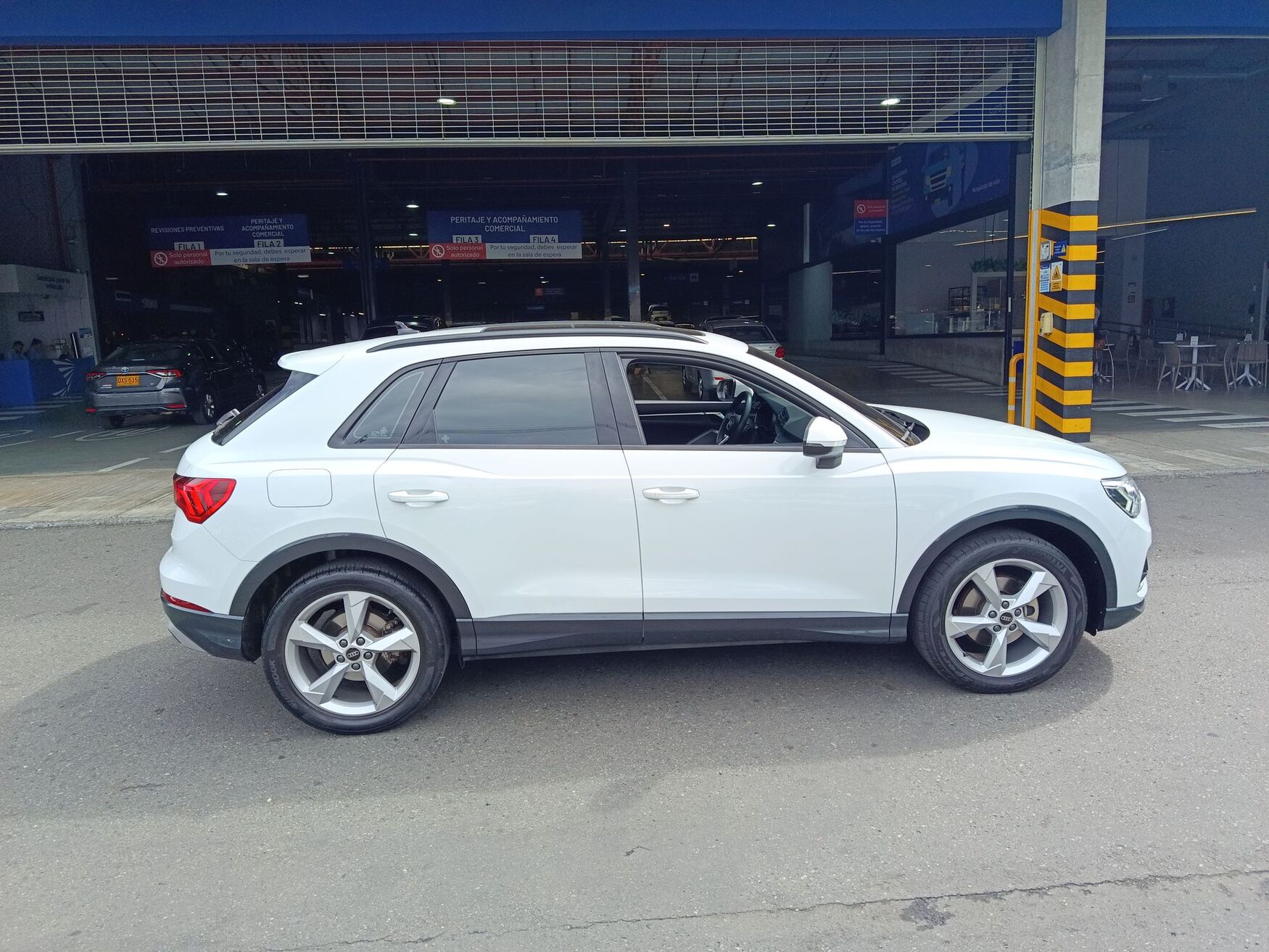 AUDI Q3 2023