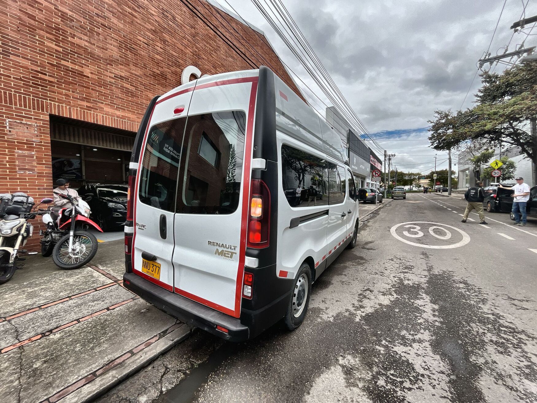 RENAULT TRAFIC 2024