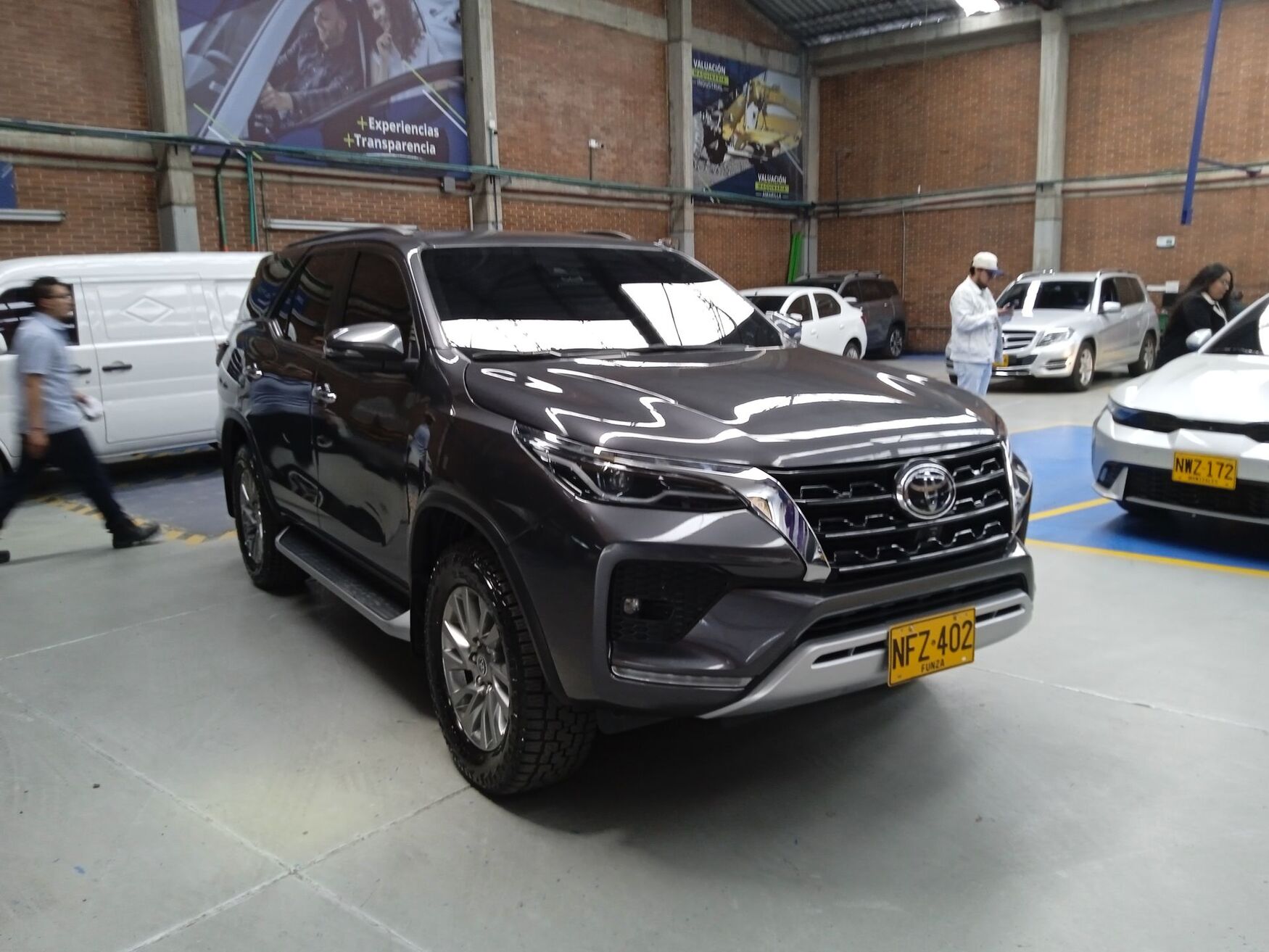 TOYOTA FORTUNER 2023