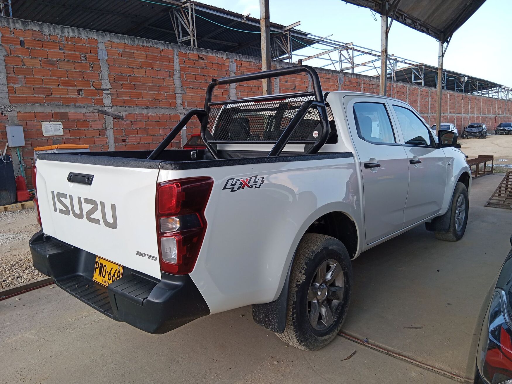 ISUZU FORCE 2025
