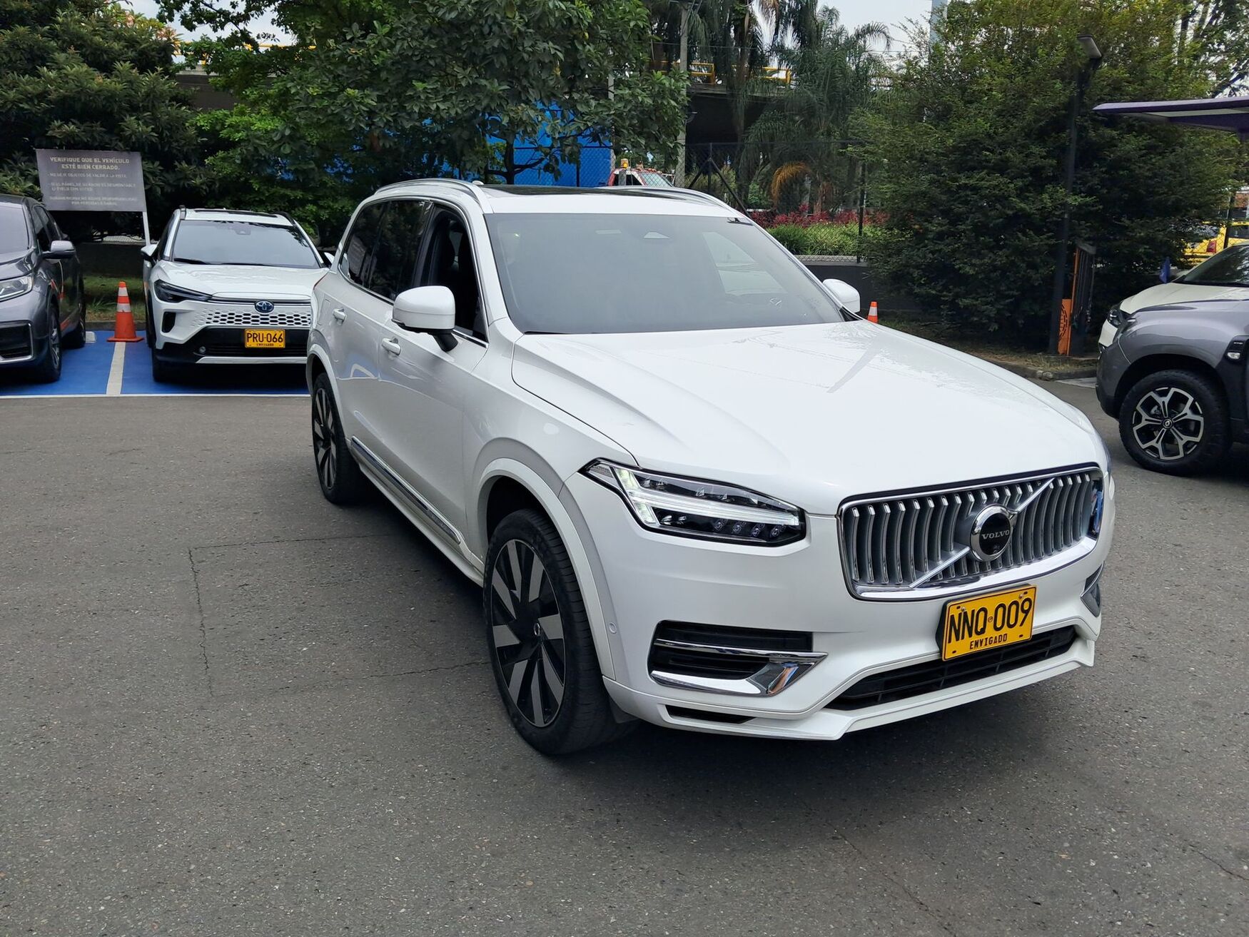 VOLVO XC90 2024