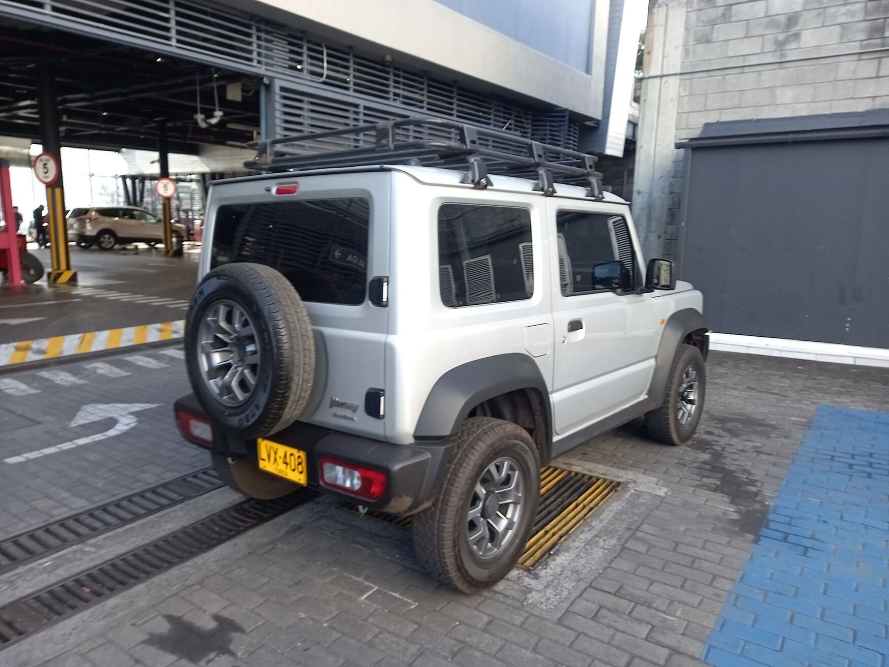 SUZUKI JIMNY 2024
