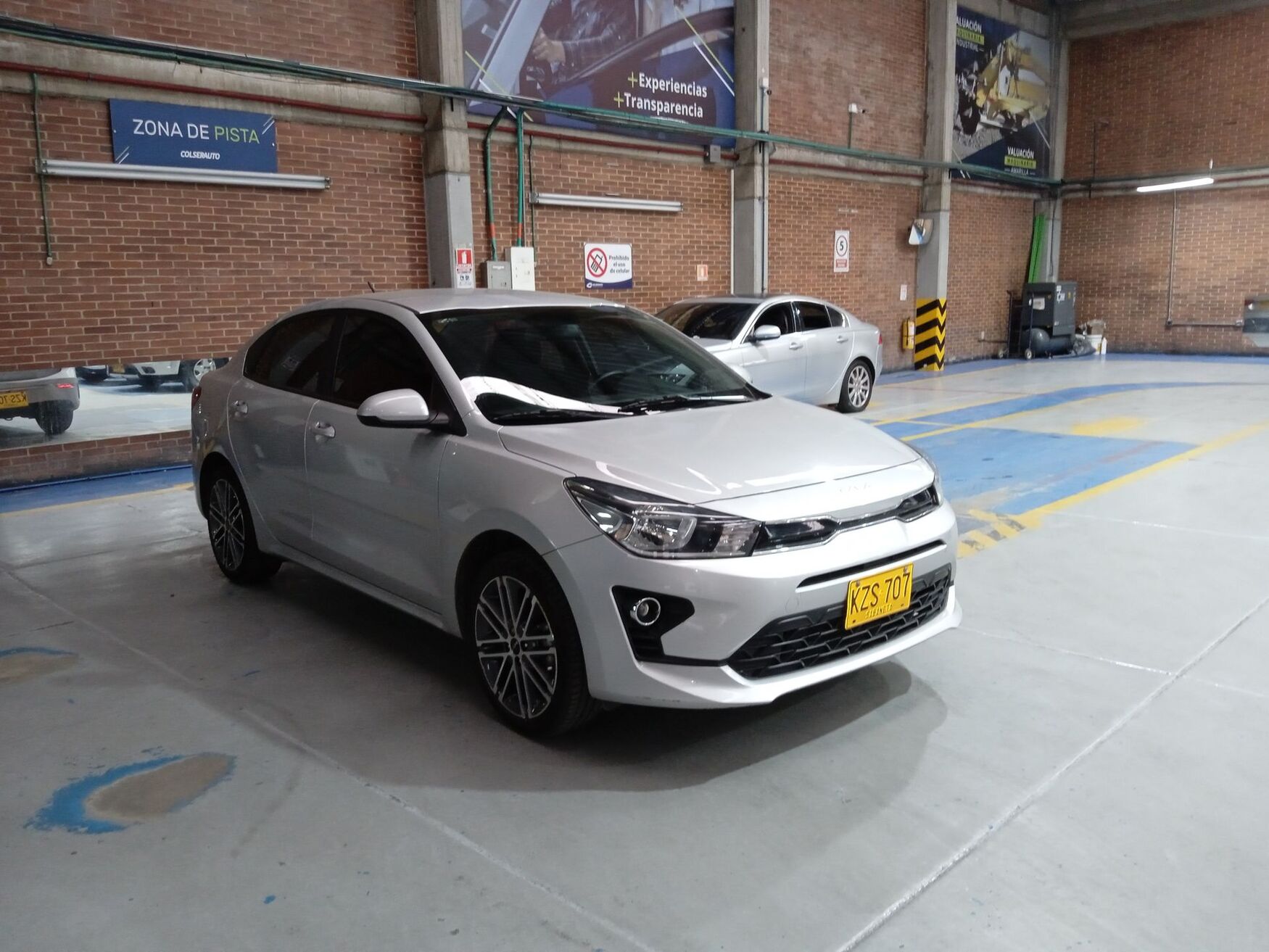 KIA RIO 2023