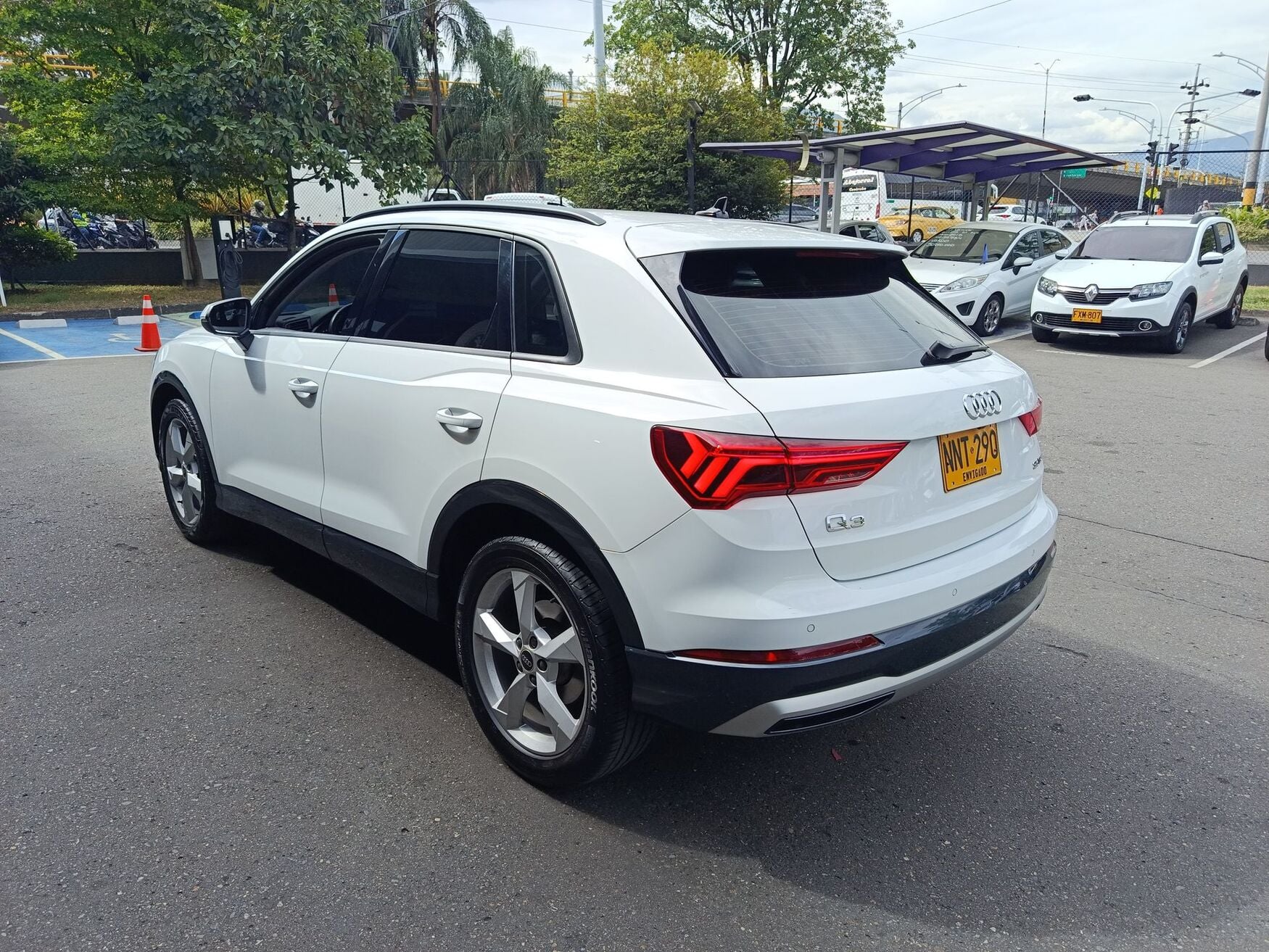 AUDI Q3 2023