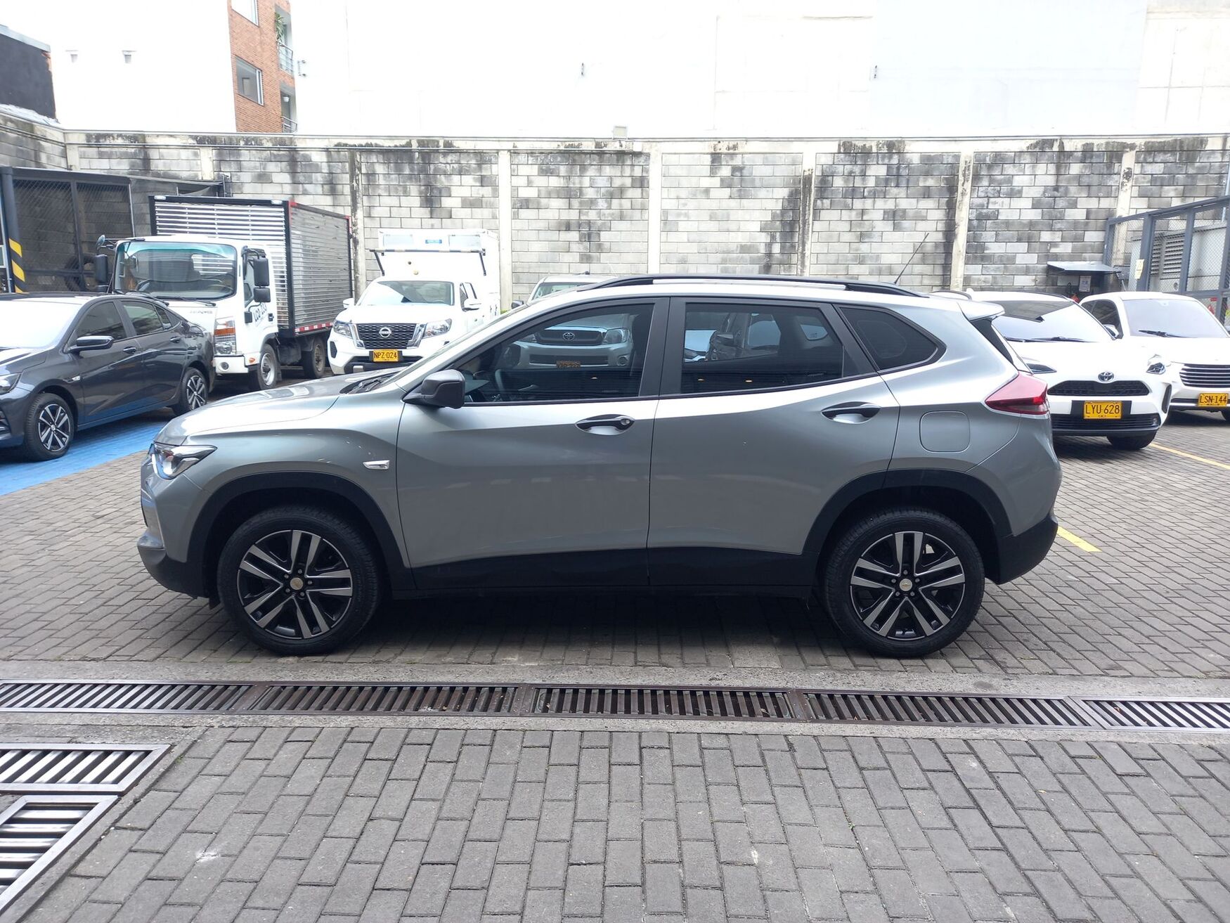 CHEVROLET TRACKER 2025