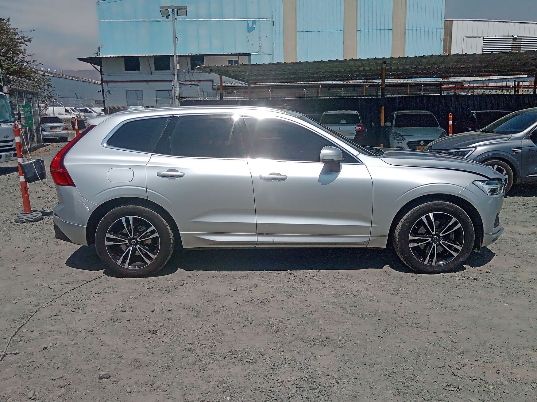 VOLVO XC60 2021