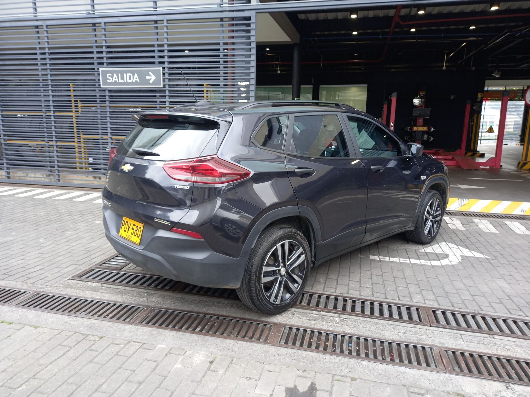 CHEVROLET TRACKER 2025